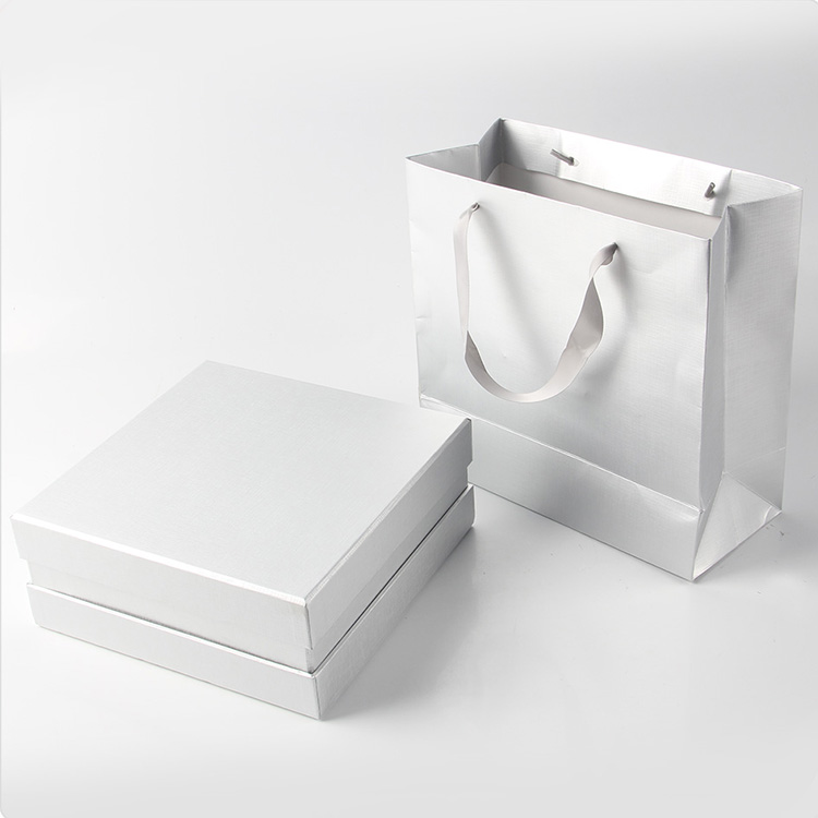 數(shù)碼打樣用于化妝品禮品袋訂做的2個(gè)直觀(guān)缺點(diǎn)